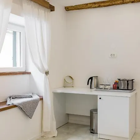 Hani Luxury سبليت