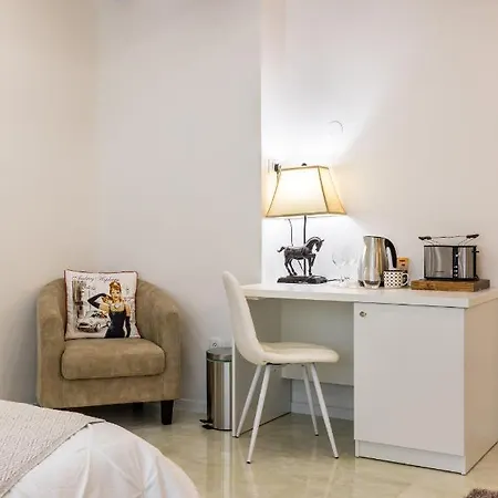 Hani Luxury Split