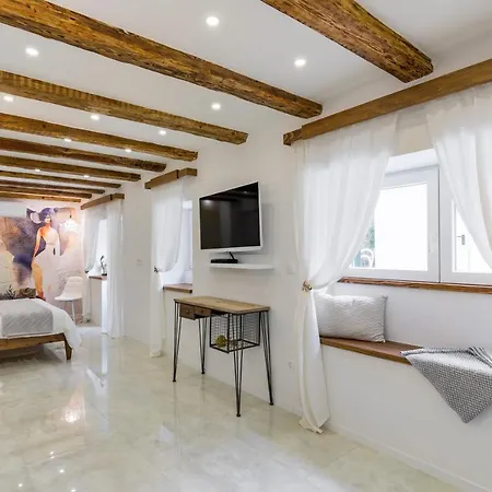 Hani Luxury